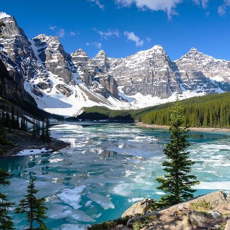 Ferienwohnung Spectacular Mountain View Corner Unit Pool Hot Tub Park Pass Canmore Exterior foto