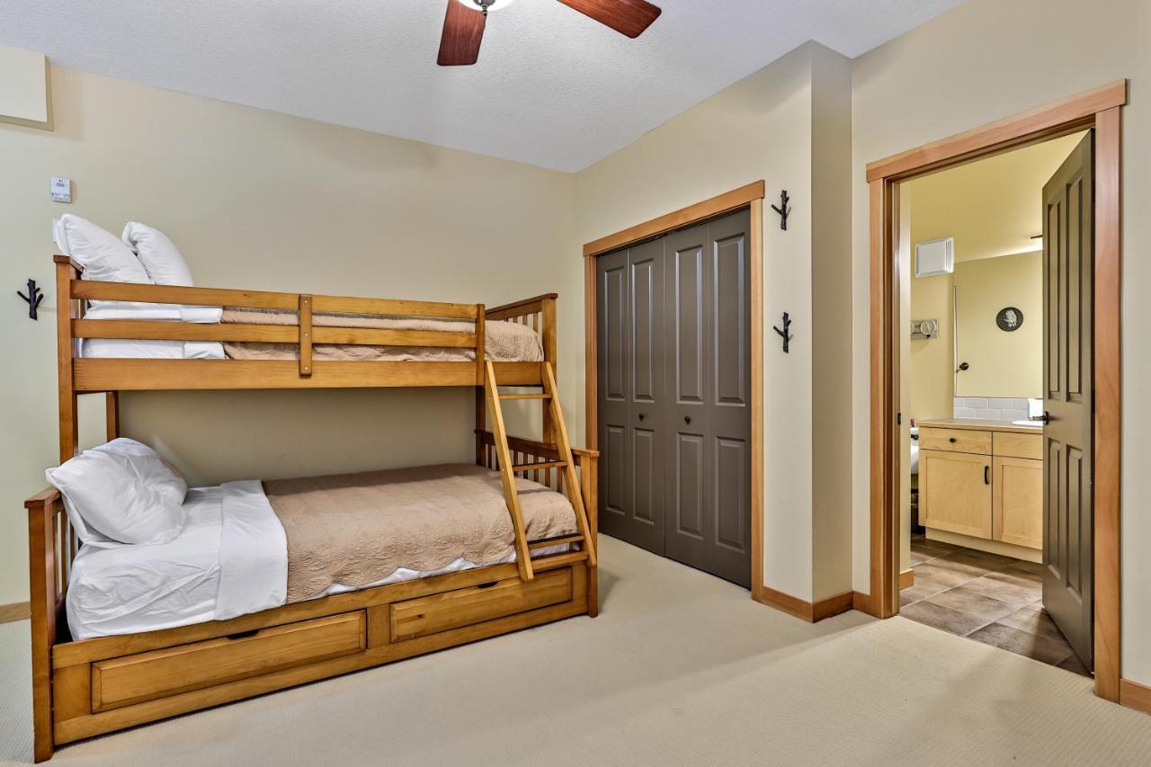 Ferienwohnung Spectacular Mountain View Corner Unit Pool Hot Tub Park Pass Canmore Exterior foto