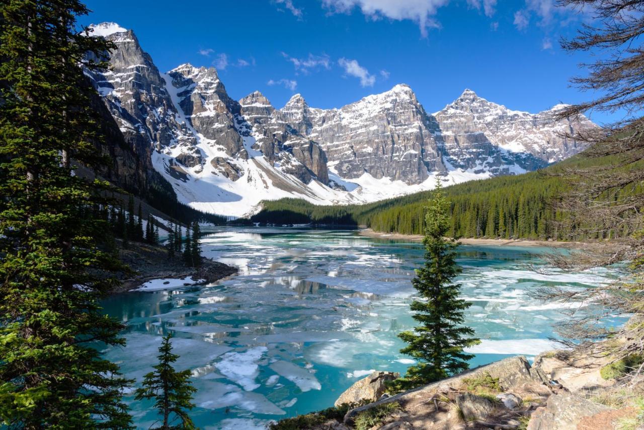 Ferienwohnung Spectacular Mountain View Corner Unit Pool Hot Tub Park Pass Canmore Exterior foto